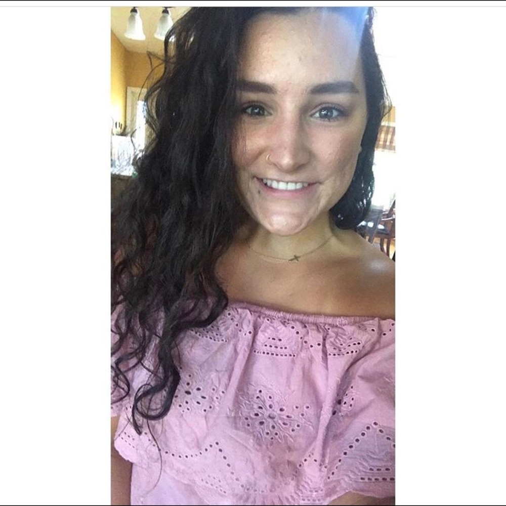 Meet your Posher, Olivia